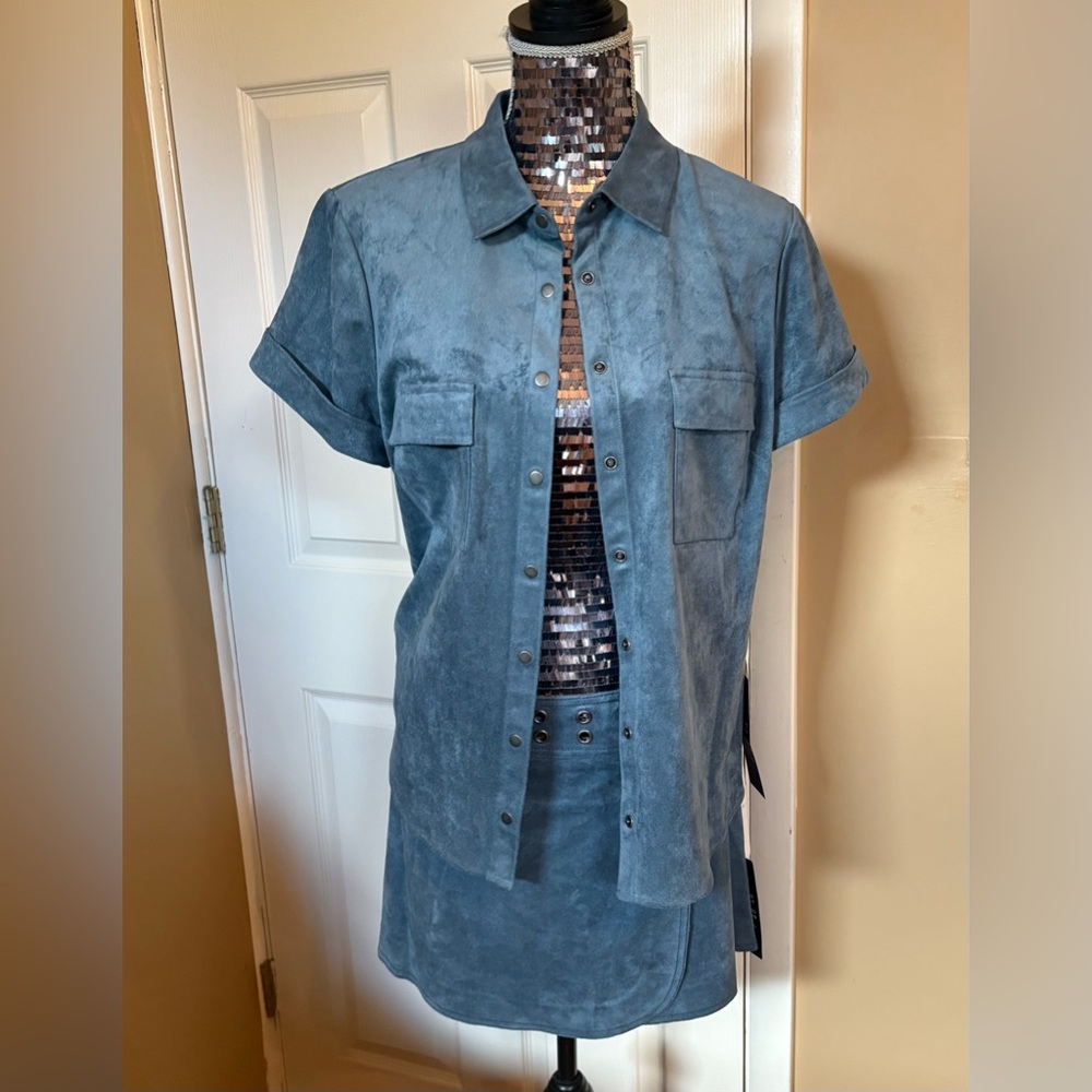 NWT BCBG Blue Snap Closure Short Sleeve Faux Suede Shirt